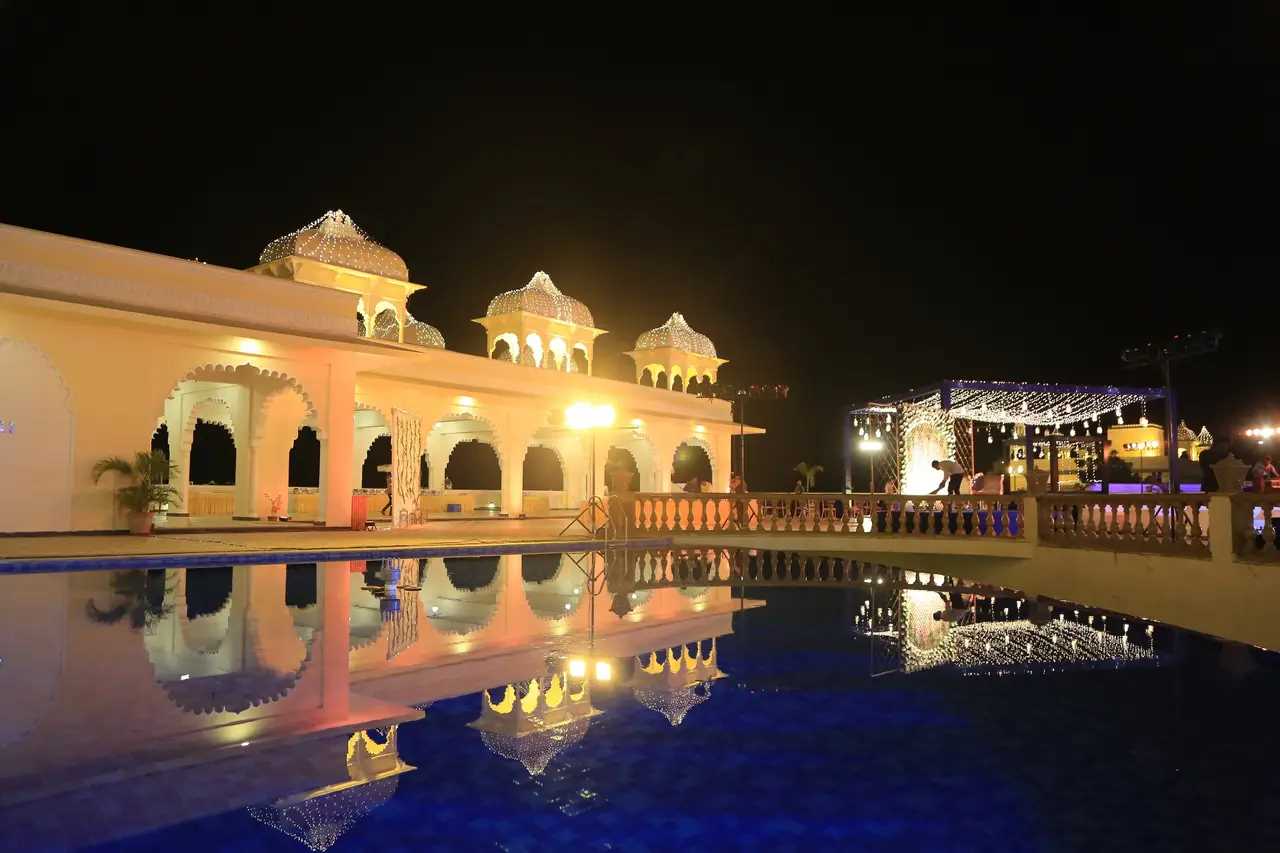 Labh Garh Palace